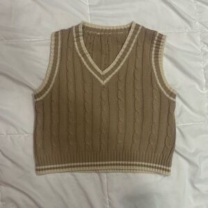3/$15 Brown cropped knit vest small